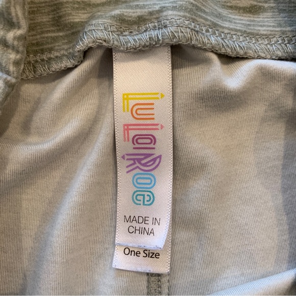 LuLaRoe women’s one size leggings gray red heart loung pants - Picture 4 of 4